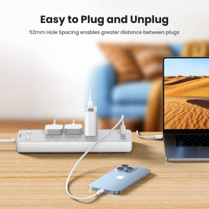 UGREEN SURGE PROTECTOR POWER STRIP(6 AC Outlets + 65W 2A2C）